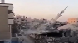 Tangis dan Doa di Hari Raya: Gaza Kembali Dibombardir Israel